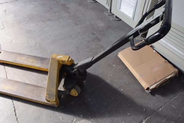 40#2413 Transpallet bilancia e scaffale in vendita - foto 7