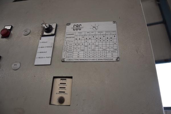 7#2413 Pressopiegatrice Cbc  in vendita - foto 2