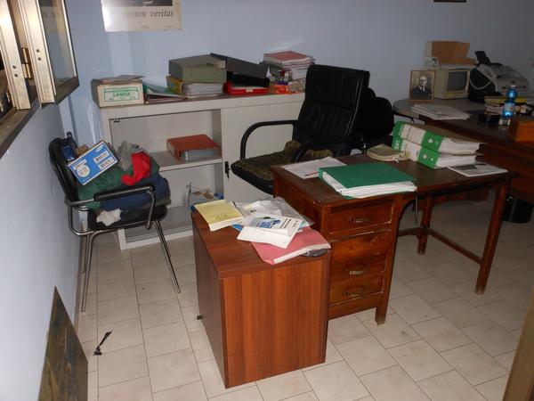 23#2415 Attrezzature da ufficio in vendita - foto 3