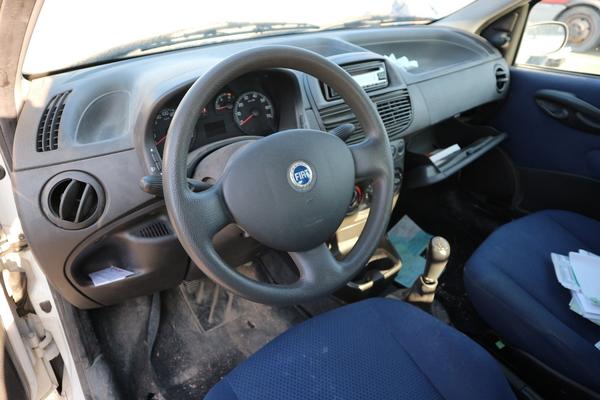 5#2431 Autovettura Fiat Punto in vendita - foto 6