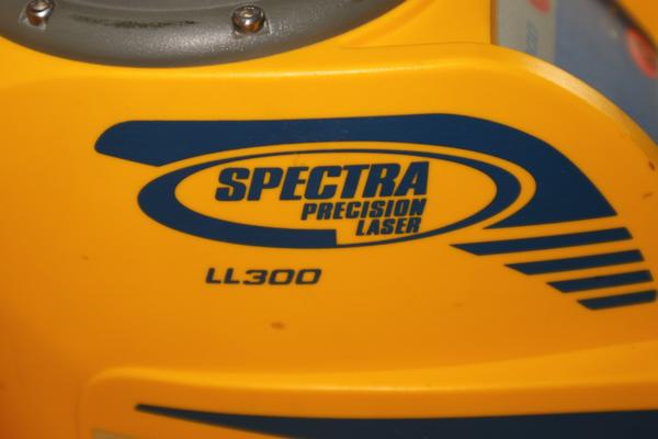 56#2431 Laser Spectra Laserplane LL300 in vendita - foto 2