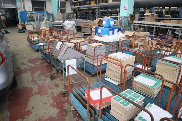 22#2434 Scaffalature in metallo e carrelli in ferro in vendita - foto 4