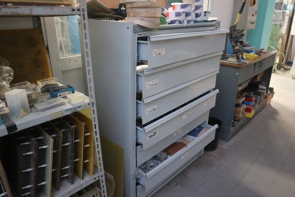 24#2434 Arredi e attrezzature officina in vendita - foto 2
