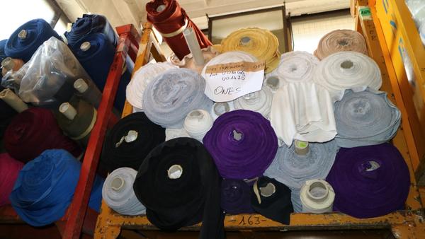 1#2438 Stock di tessuti di fibra nobile seta e misto seta in vendita - foto 2