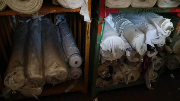 1#2438 Stock di tessuti di fibra nobile seta e misto seta in vendita - foto 121