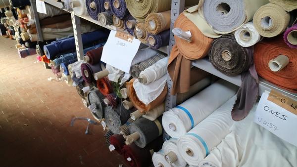 1#2438 Stock di tessuti di fibra nobile seta e misto seta in vendita - foto 174
