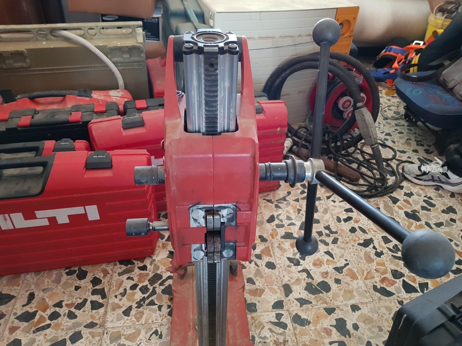 Lot Hilti core drilling machines