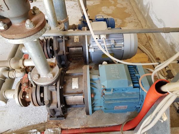 46#2442 Gruppo pompe Grundfos e manichette anticendio  in vendita - foto 5