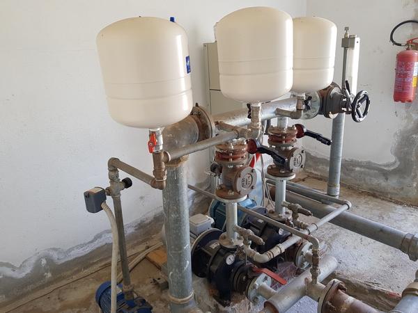 46#2442 Gruppo pompe Grundfos e manichette anticendio  in vendita - foto 8