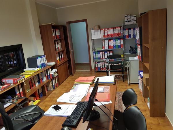 107#2447 Arredi e attrezzatura elettronica da ufficio in vendita - foto 32