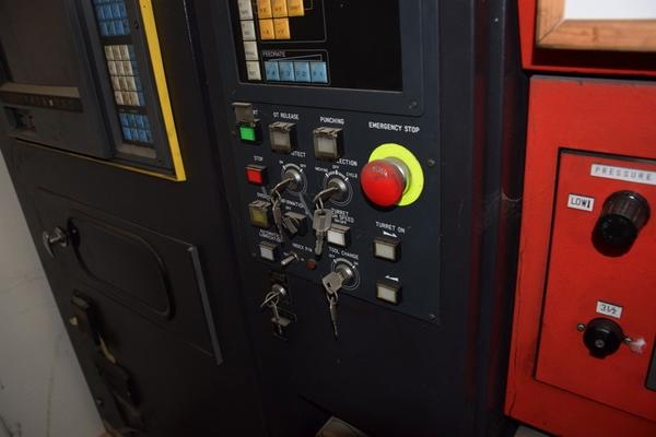 1#2449 Punzonatrice CNC Amada Pega 244 in vendita - foto 16