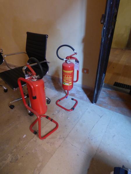 100#2451 Arredamento da ufficio in vendita - foto 1