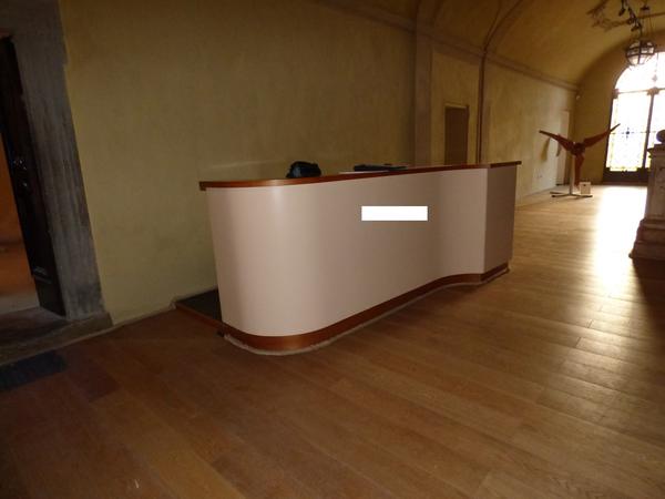 2#2451 Mobile reception in avorio e legno in vendita - foto 1