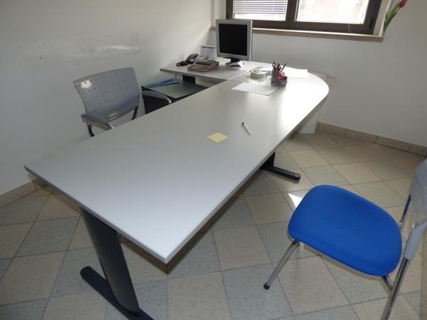 41#2451 Arredi e attrezzatura ufficio in vendita - foto 1
