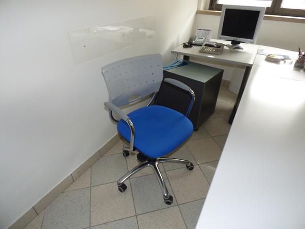 41#2451 Arredi e attrezzatura ufficio in vendita - foto 3
