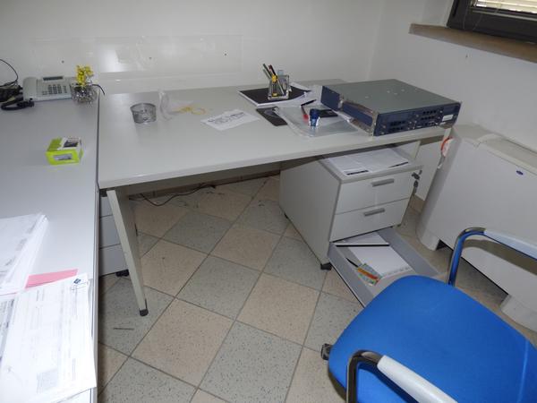 41#2451 Arredi e attrezzatura ufficio in vendita - foto 4