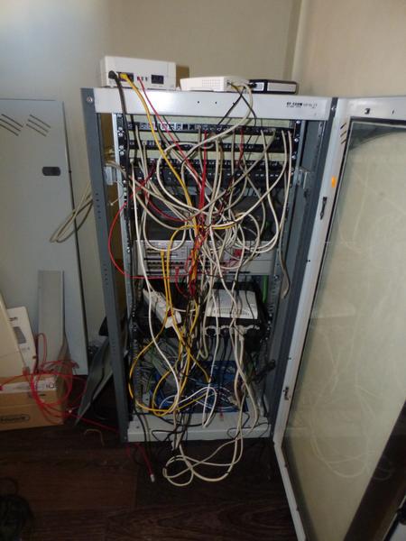 8#2451 Armadio  Rack H e plafoniere fluorescenti in vendita - foto 6