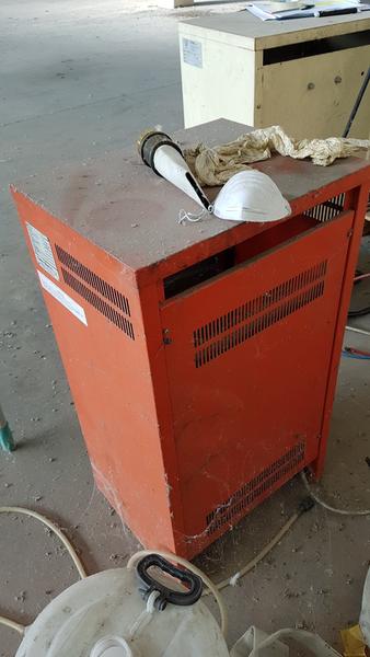 71#2457 Carica batterie Power Gen in vendita - foto 4