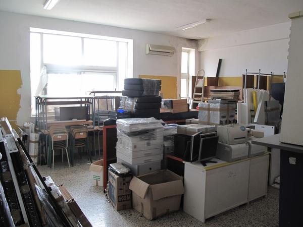 17#2503 Stock di arredi ed attrezzature per aula di informatica in vendita - foto 1