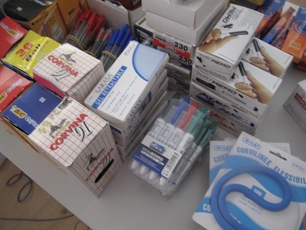 7#2503 Stock di arredi ed attrezzature da ufficio oltre materiale da cancelleria in vendita - foto 6
