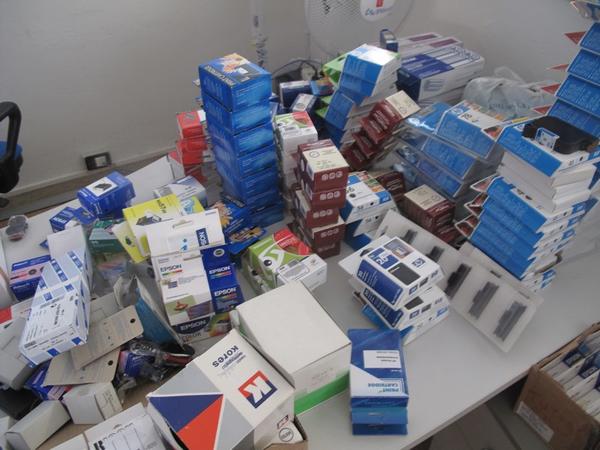 7#2503 Stock di arredi ed attrezzature da ufficio oltre materiale da cancelleria in vendita - foto 10