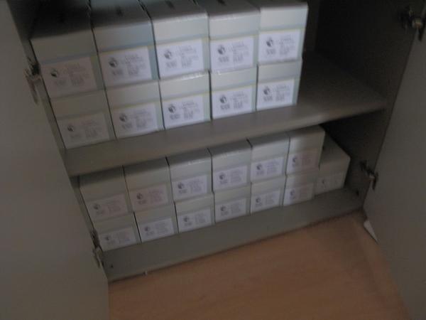 7#2503 Stock di arredi ed attrezzature da ufficio oltre materiale da cancelleria in vendita - foto 22