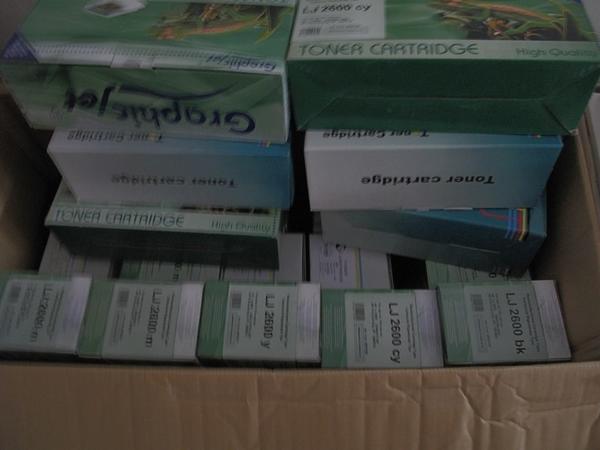 7#2503 Stock di arredi ed attrezzature da ufficio oltre materiale da cancelleria in vendita - foto 24