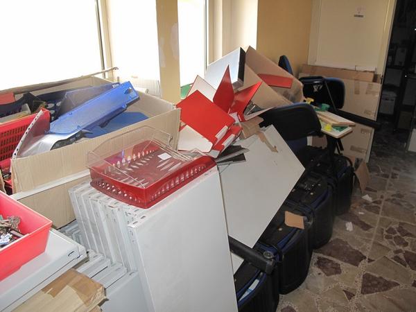 7#2503 Stock di arredi ed attrezzature da ufficio oltre materiale da cancelleria in vendita - foto 39