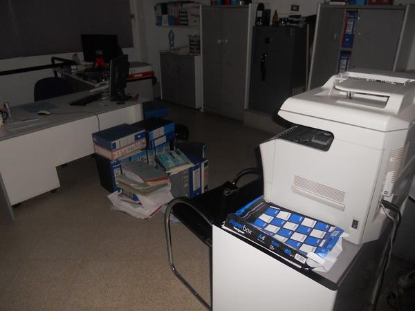 1#2524 Arredi ed attrezzature da ufficio in vendita - foto 2