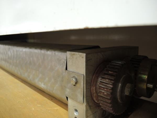 125#2536 Armadio contenente stampi e ricambi per niditrice in vendita - foto 3