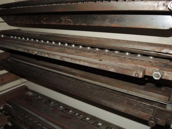 127#2536 Stampi per tranciatrice in vendita - foto 3