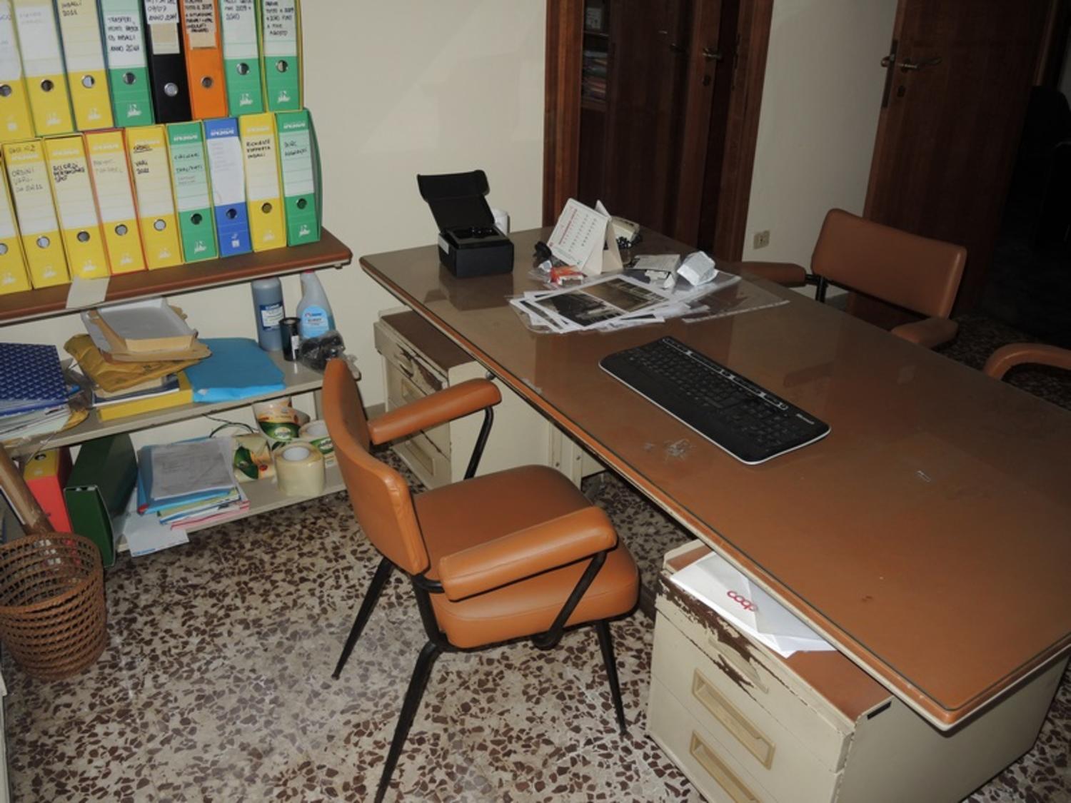 Lot Office furniture