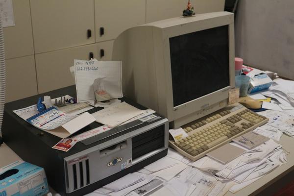 6#2541 Arredamento e attrezzature da ufficio in vendita - foto 8