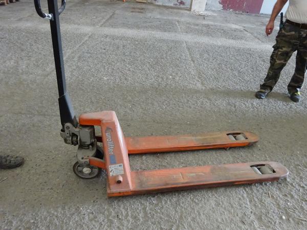 1#2557 Stock componenti trofei e transpallet in vendita - foto 12