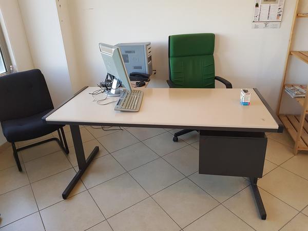 1#2563 Attrezzatura elettroniche e arredi ufficio in vendita - foto 5