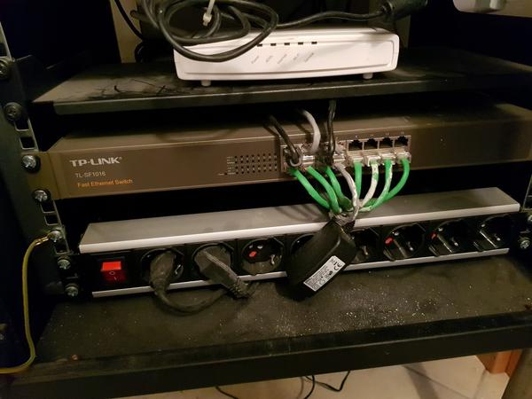 1#2563 Attrezzatura elettroniche e arredi ufficio in vendita - foto 14