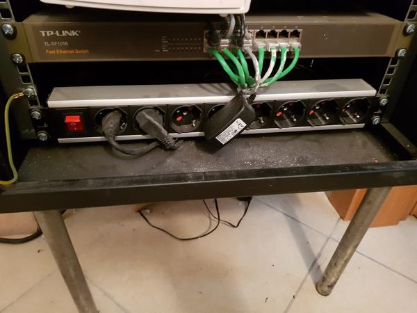 1#2563 Attrezzatura elettroniche e arredi ufficio in vendita - foto 16