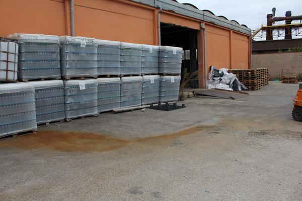 1#2569 Bottiglie per olio Vebad S.p.a. in vendita - foto 4