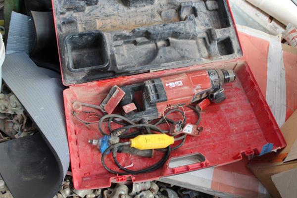 2#2574 Perforatrice e scanalatrice Hilti in vendita - foto 44