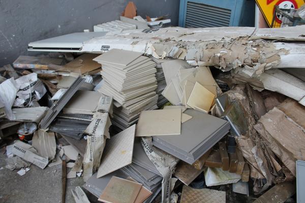 3#2574 Trapano a colonna Nutol e materiale di risulta in vendita - foto 10