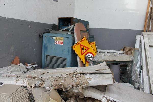 3#2574 Trapano a colonna Nutol e materiale di risulta in vendita - foto 11