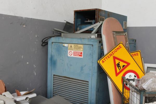 3#2574 Trapano a colonna Nutol e materiale di risulta in vendita - foto 14
