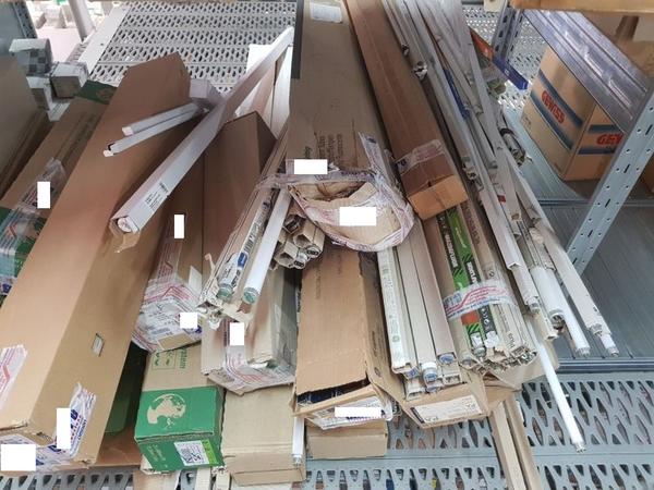 22#2597 Materiale elettrico e componenti illuminazione in vendita - foto 100