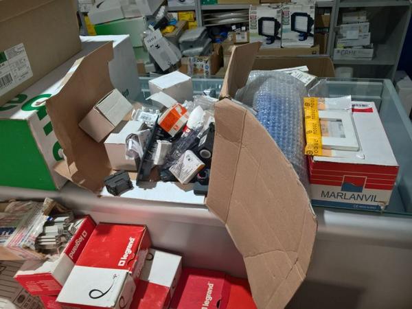 7#25970 Materiale elettrico in vendita - foto 4