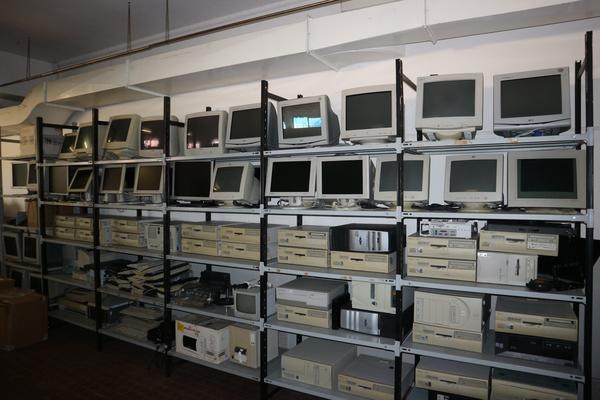 1#2610 Azienda dedita alla produzione e commercio di abbigliamento in vendita - foto 9