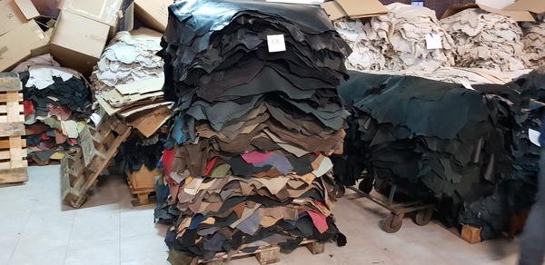 23#2618 Pelli di bufali in vendita - foto 1