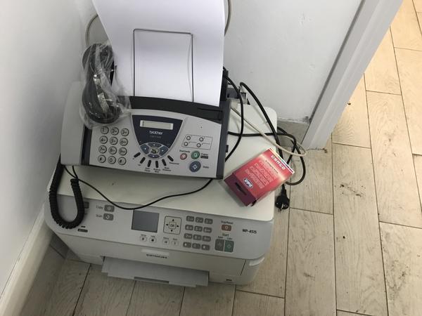1#2621 Attrezzature elettroniche e arredi ufficio in vendita - foto 6