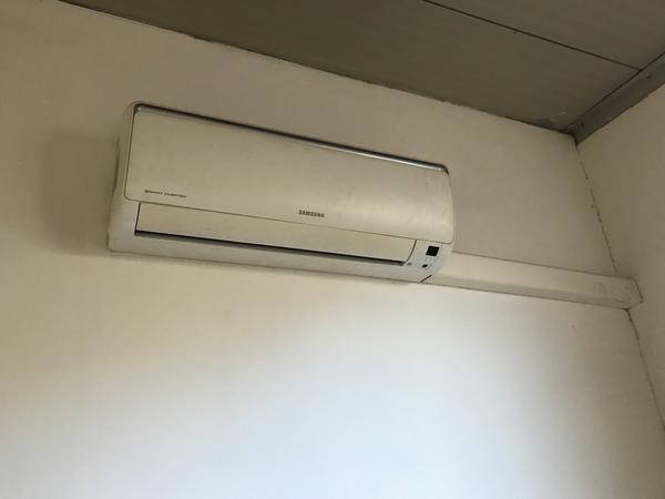 1#2621 Attrezzature elettroniche e arredi ufficio in vendita - foto 11