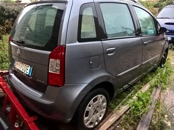 3#2630 Autovettura Fiat Idea in vendita - foto 2