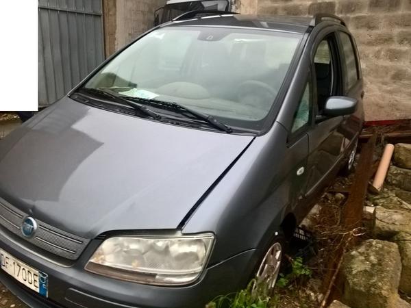 3#2630 Autovettura Fiat Idea in vendita - foto 3
